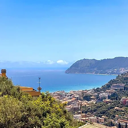 Hotel Serenity With Swimming Pool And Parking In Alassio
