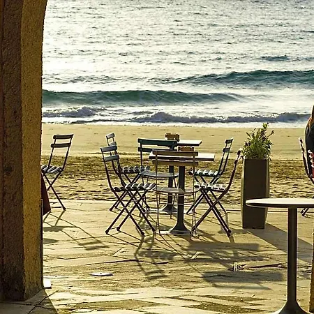 Serenity With Swimming Pool And Parking In *