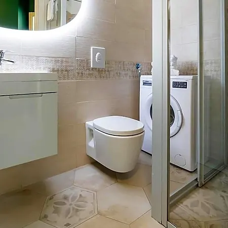 Serenity With Swimming Pool And Parking In * Alassio